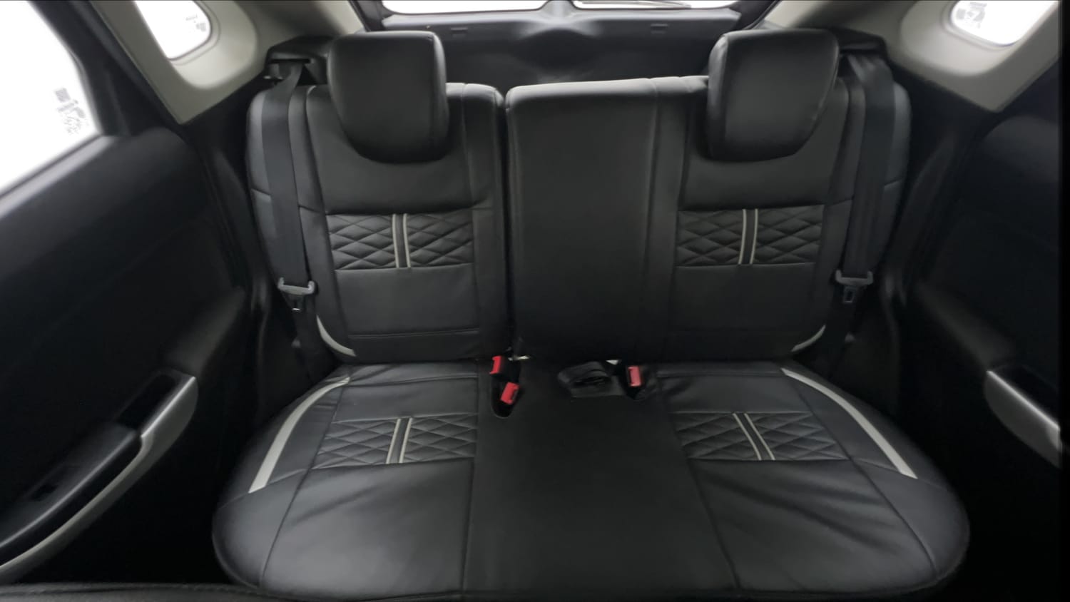 Used 2018 Maruti Suzuki Baleno Delta 1.2 Petrol Manual interior REAR SEAT CONDITION VIEW
