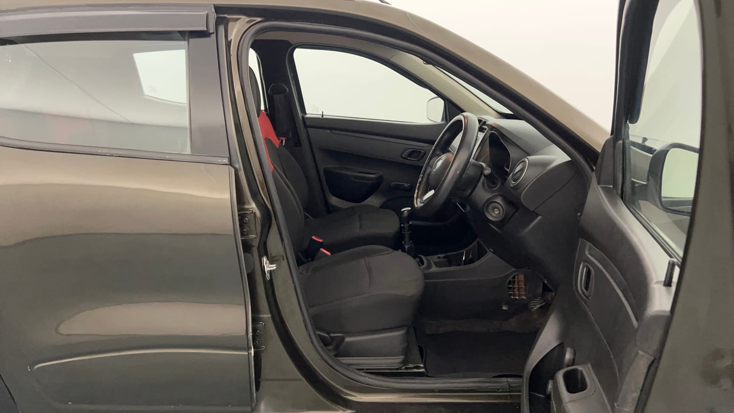 Used 2018 Renault Kwid RXL Petrol Manual interior RIGHT SIDE FRONT DOOR CABIN VIEW