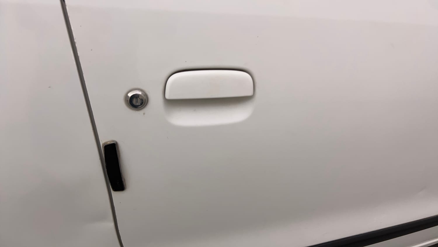 Used 2015 Maruti Suzuki Wagon R VXI Petrol Manual dents MINOR SCRATCH