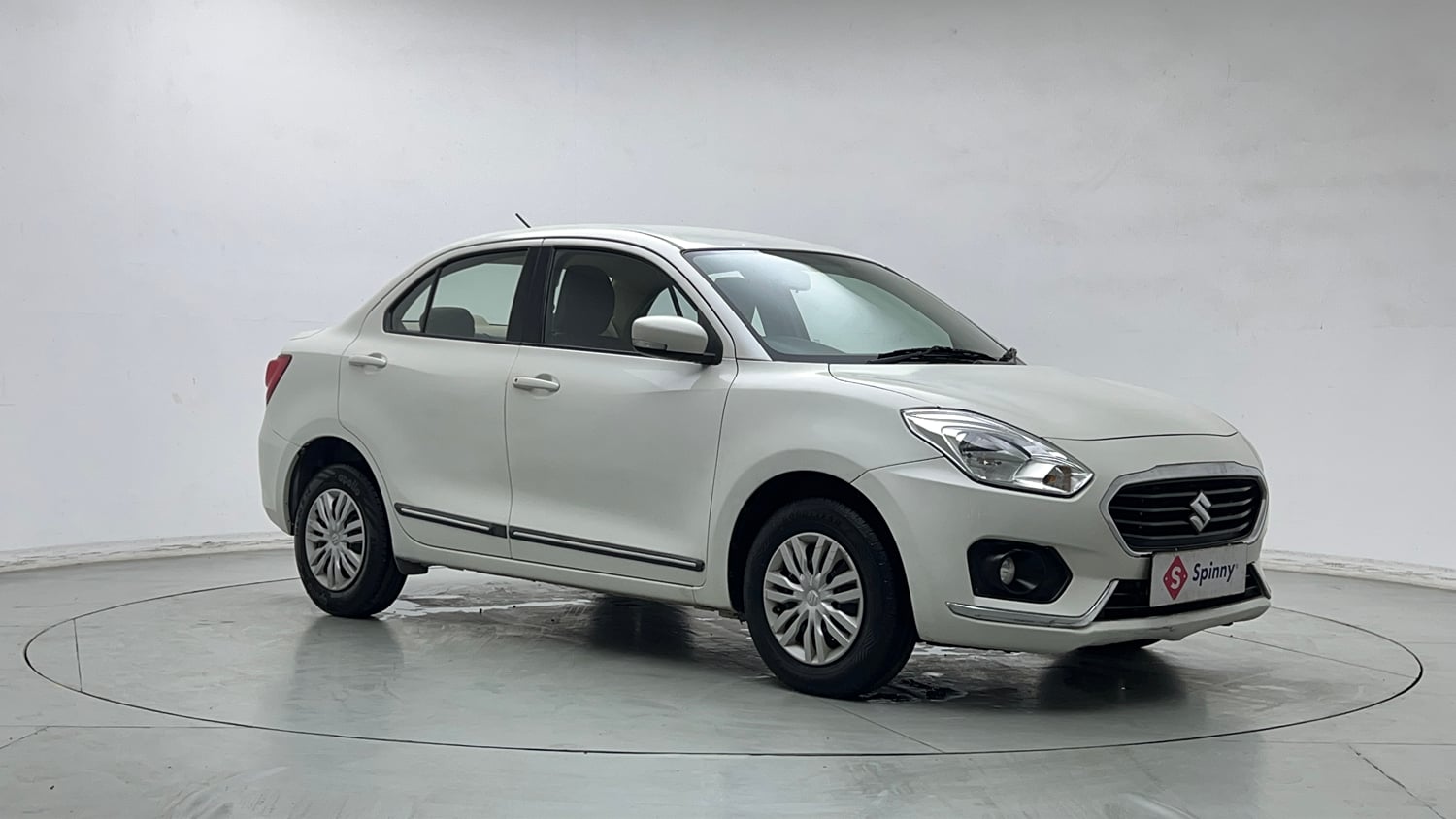 Used 2018 Maruti Suzuki Dzire VXi AMT Petrol Automatic exterior RIGHT FRONT CORNER VIEW