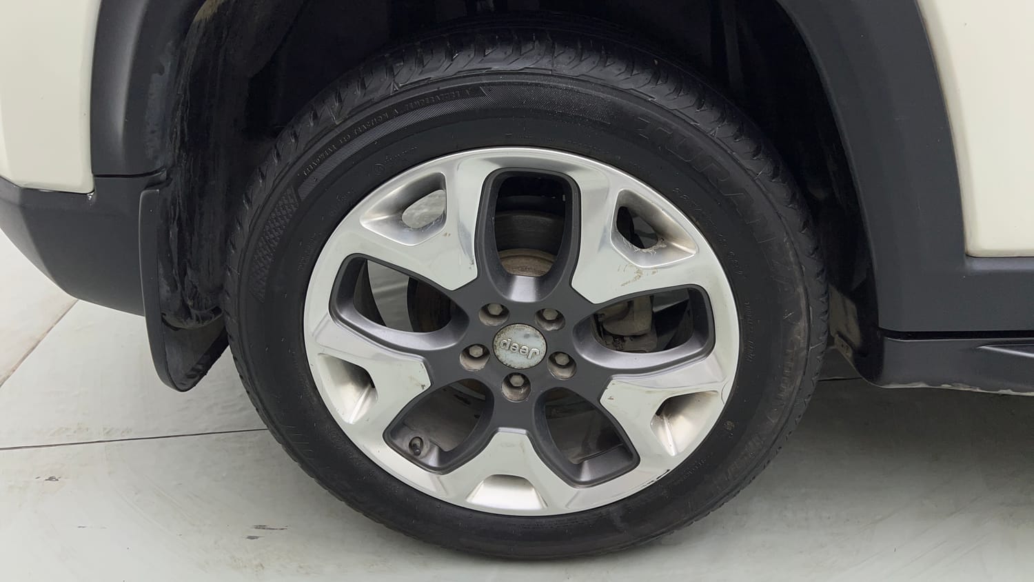 2019 Jeep Compass Limited Plus Petrol AT-33