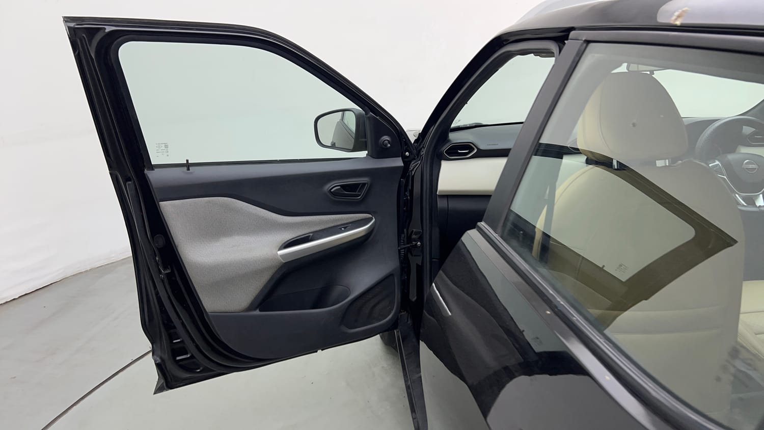 Used 2024 Nissan Magnite XE Petrol Manual interior LEFT FRONT DOOR OPEN VIEW