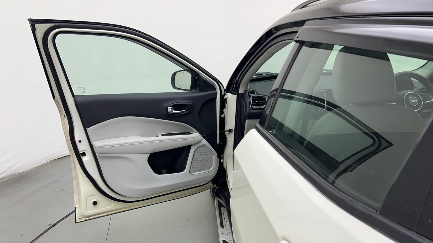 2019 Jeep Compass Limited Plus Petrol AT-21