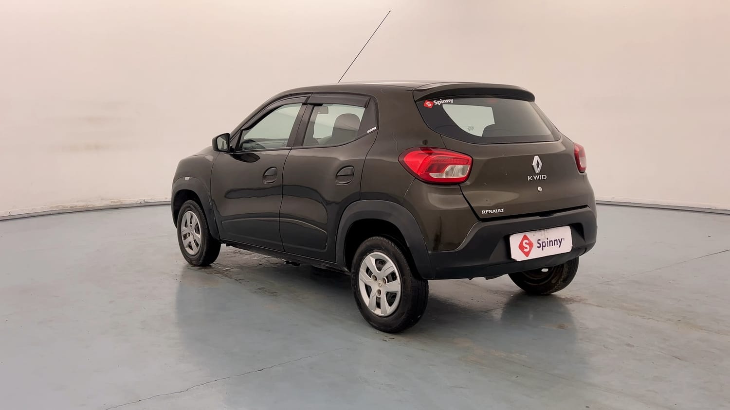 Used 2018 Renault Kwid RXL Petrol Manual exterior LEFT REAR CORNER VIEW