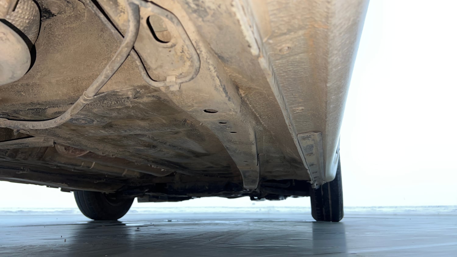 Used 2018 Maruti Suzuki Dzire VXi AMT Petrol Automatic extra REAR RIGHT UNDERBODY VIEW