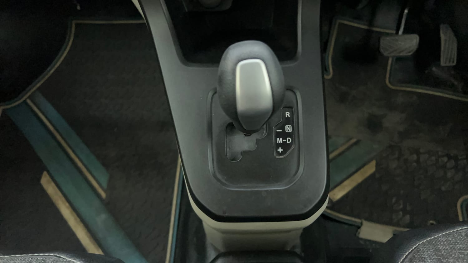 Used 2020 Maruti Suzuki Wagon R VXi 1.2 AMT Petrol Automatic interior GEAR  KNOB VIEW