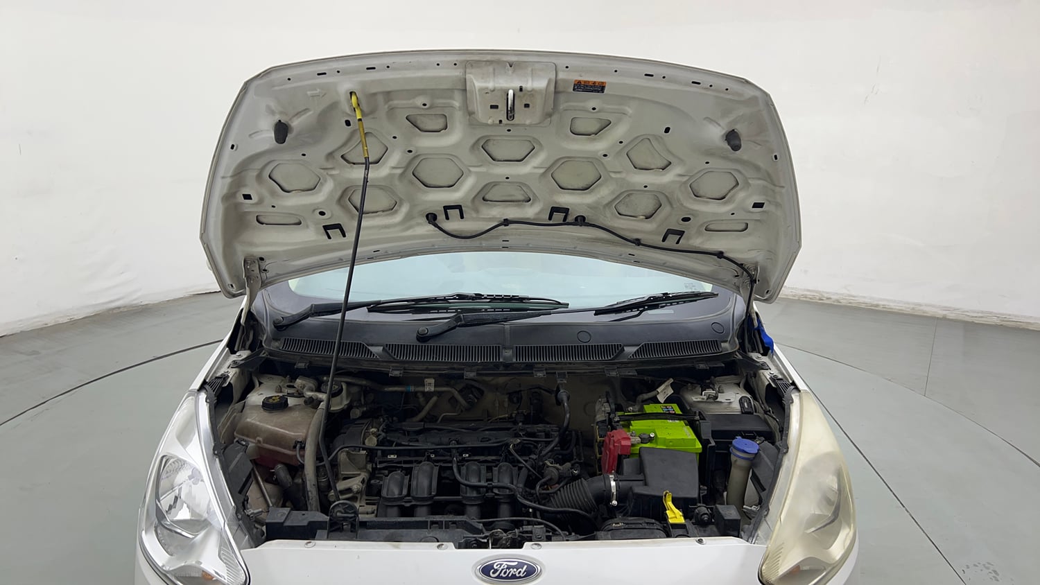 Used 2016 Ford Figo Aspire Trend 1.2 Ti-VCT Petrol Manual engine ENGINE & BONNET OPEN FRONT VIEW