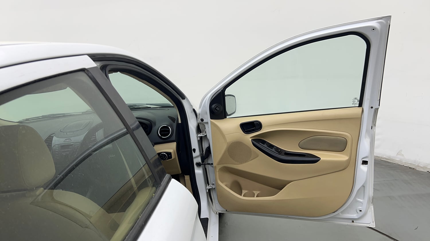 Used 2016 Ford Figo Aspire Trend 1.2 Ti-VCT Petrol Manual interior RIGHT FRONT DOOR OPEN VIEW