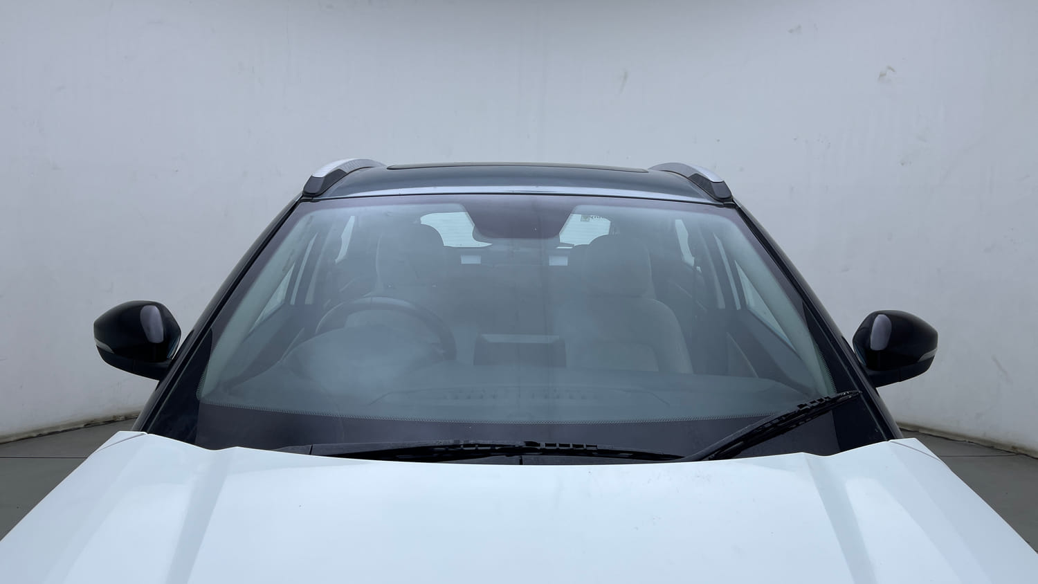 Used 2022 Tata Nexon EV XZ Plus LUX Electric Automatic exterior FRONT WINDSHIELD VIEW