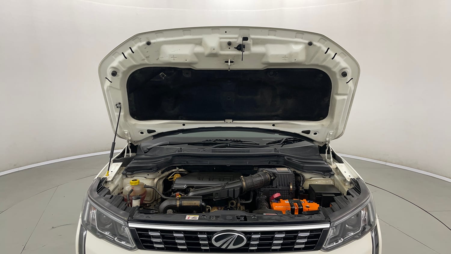 Used 2022 Mahindra XUV 300 W8 1.2 Petrol Petrol Manual engine ENGINE & BONNET OPEN FRONT VIEW