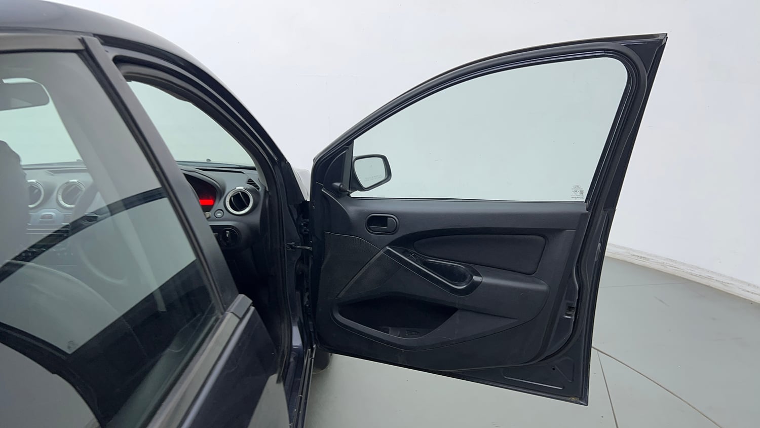 Used 2014 Ford Figo Duratec Petrol EXI 1.2 Petrol Manual interior RIGHT FRONT DOOR OPEN VIEW