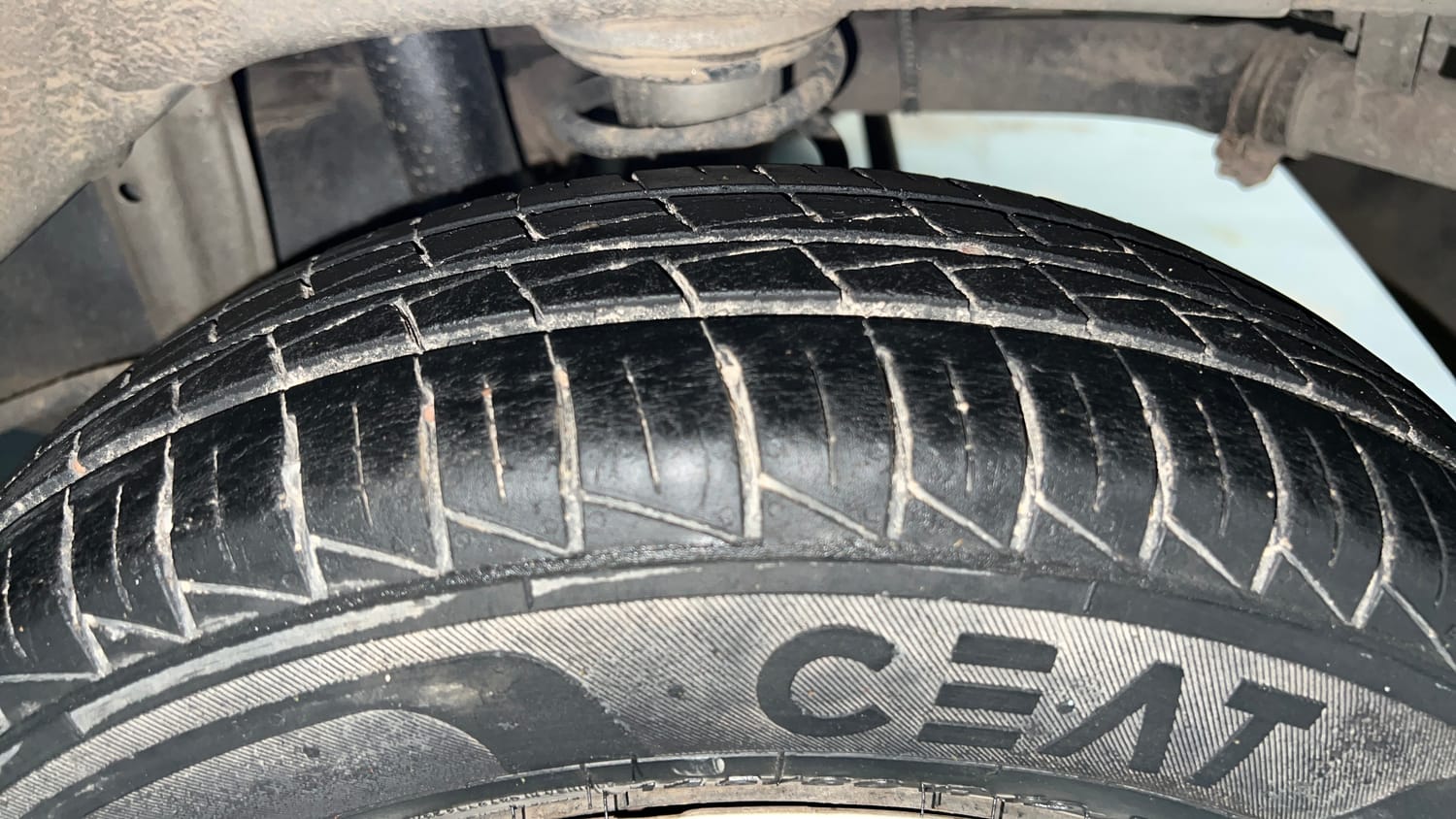 Used 2022 Maruti Suzuki Alto 800 VXi Petrol Manual tyres LEFT REAR TYRE TREAD VIEW