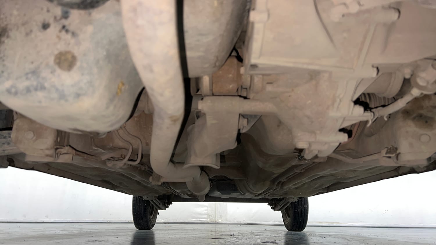 Used 2022 Maruti Suzuki Alto 800 VXi Petrol Manual extra FRONT LEFT UNDERBODY VIEW