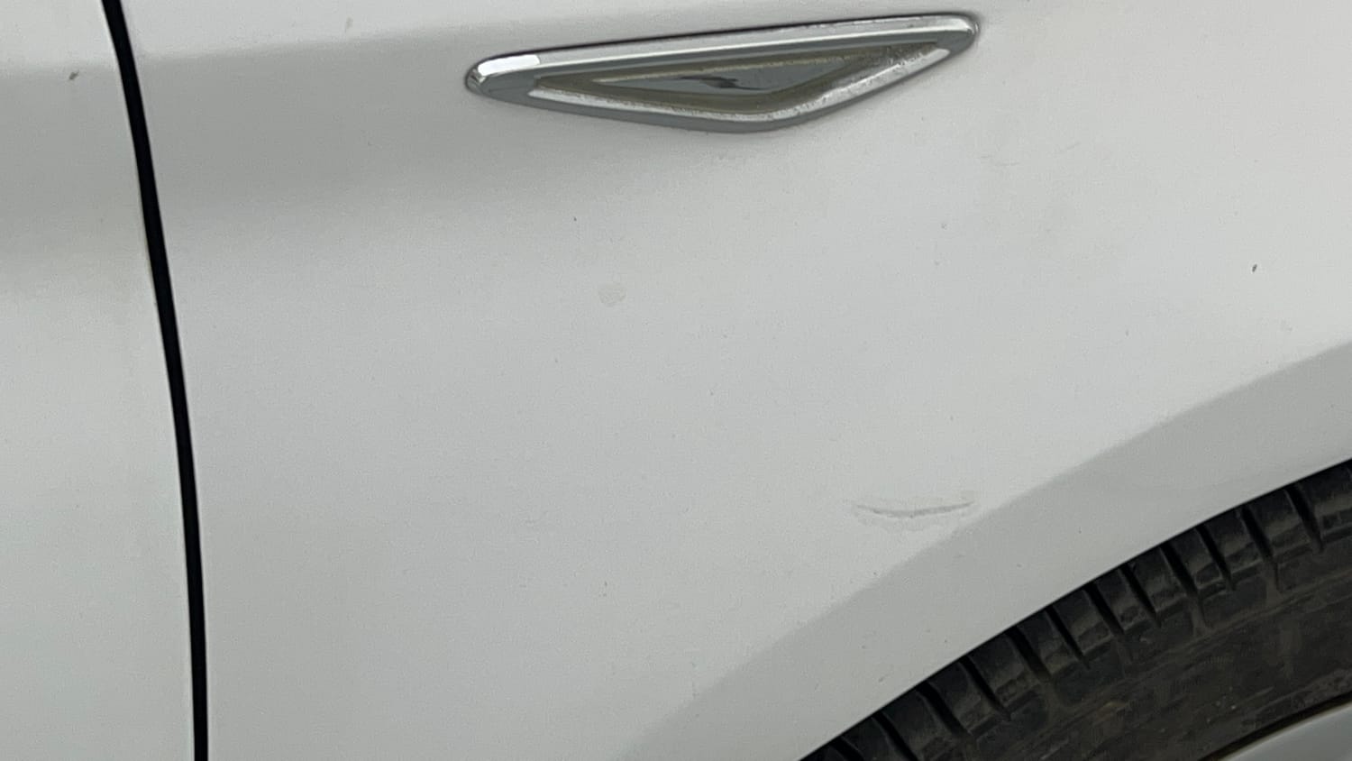 Used 2016 Ford Figo Aspire Trend 1.2 Ti-VCT Petrol Manual dents MINOR SCRATCH