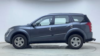 Used 2017 Mahindra XUV500 W6 Diesel Manual exterior LEFT SIDE VIEW
