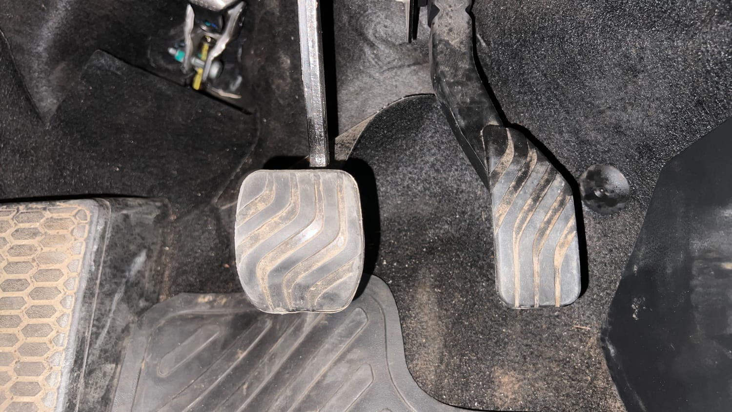Used 2024 Nissan Magnite XL AMT Petrol Automatic interior PEDALS VIEW