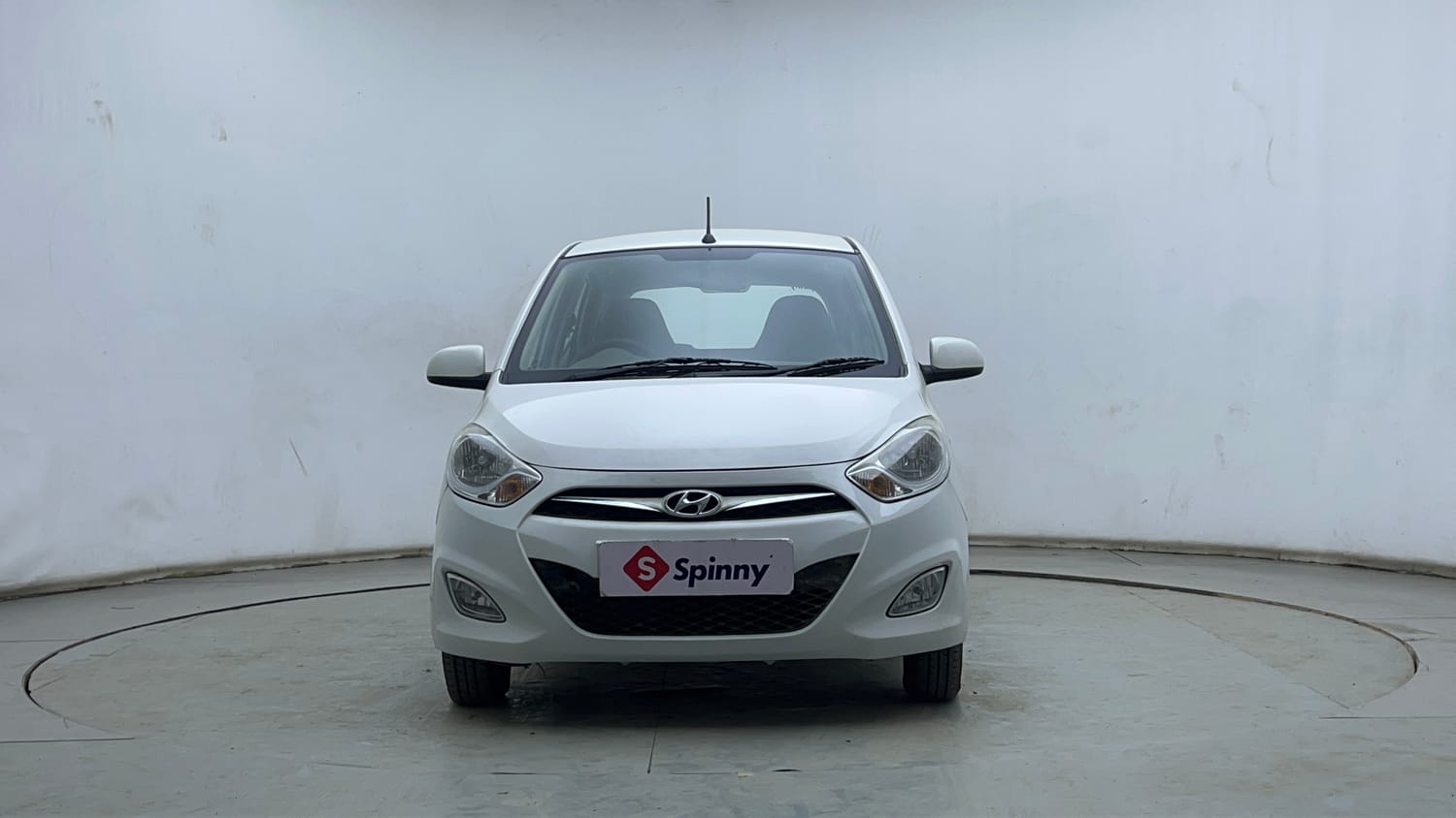 Used 2017 Hyundai i10 Sportz 1.1 iRDE2 Petrol Manual exterior FRONT VIEW