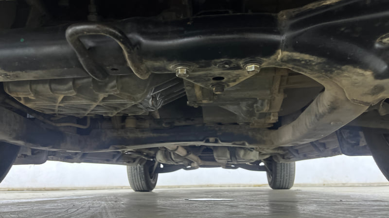 Used 2017 Mahindra XUV500 W6 Diesel Manual extra FRONT LEFT UNDERBODY VIEW