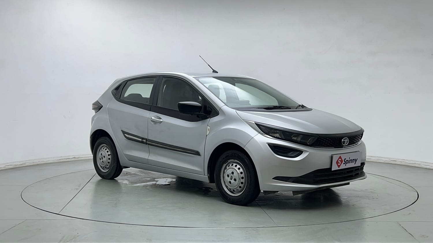 Used 2020 Tata Altroz XM Petrol Petrol Manual exterior RIGHT FRONT CORNER VIEW