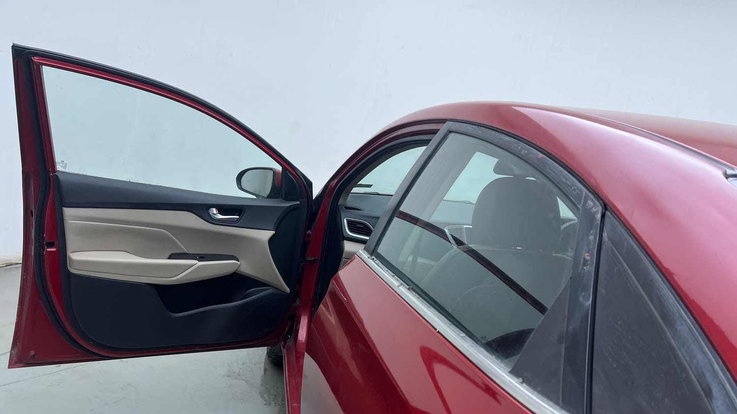 Used 2019 Hyundai Verna SX (O)1.6 VTVT Petrol Manual interior LEFT FRONT DOOR OPEN VIEW