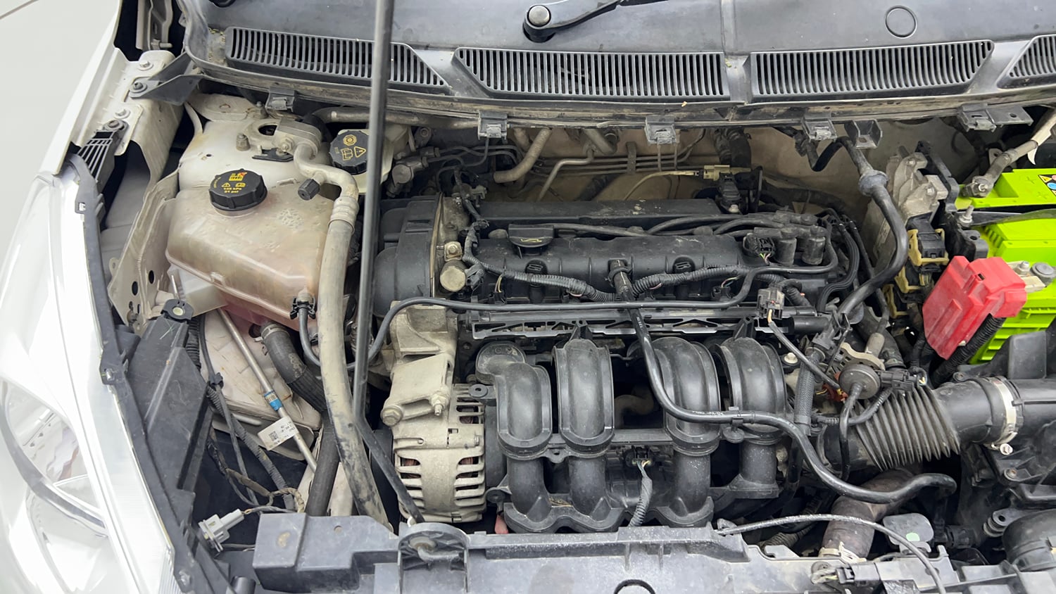Used 2016 Ford Figo Aspire Trend 1.2 Ti-VCT Petrol Manual engine ENGINE RIGHT SIDE VIEW