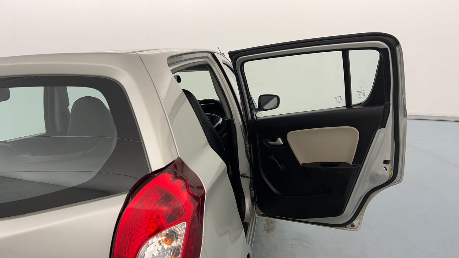 Used 2022 Maruti Suzuki Alto 800 VXi Petrol Manual interior RIGHT REAR DOOR OPEN VIEW