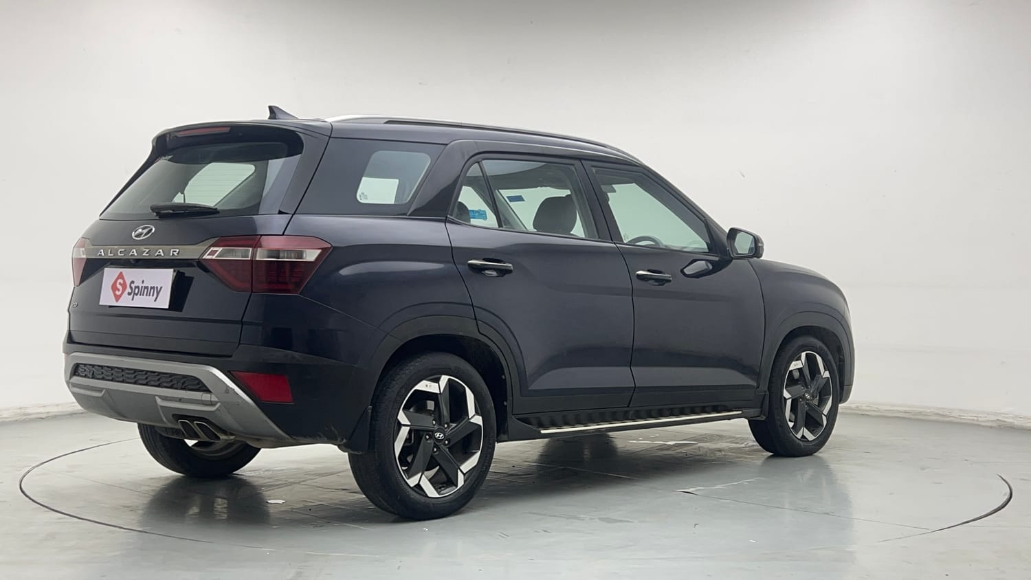 2022 Hyundai Alcazar Platinum (O) 6 STR 2.0 Petrol AT-4