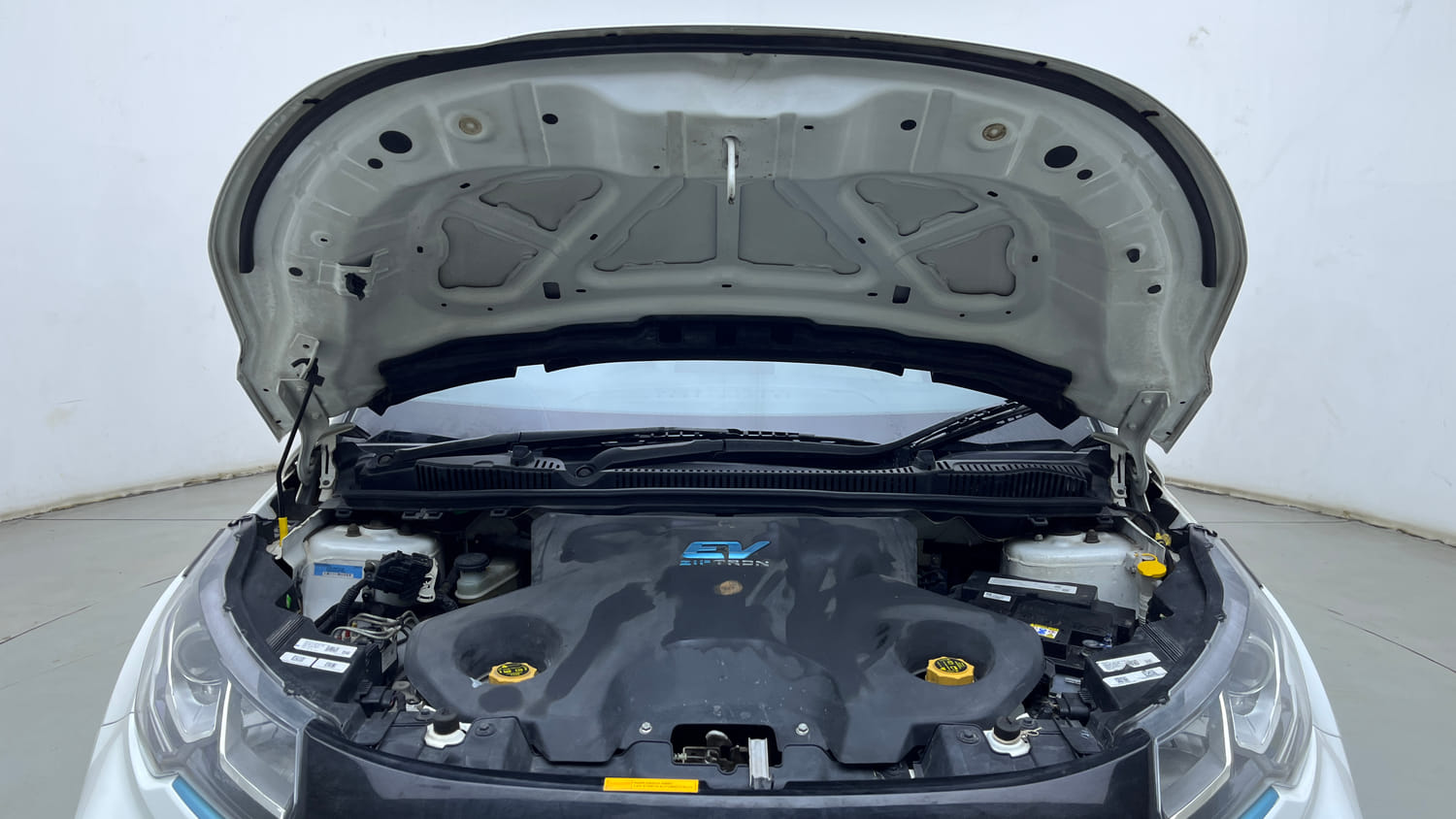 Used 2022 Tata Nexon EV XZ Plus LUX Electric Automatic engine ENGINE & BONNET OPEN FRONT VIEW