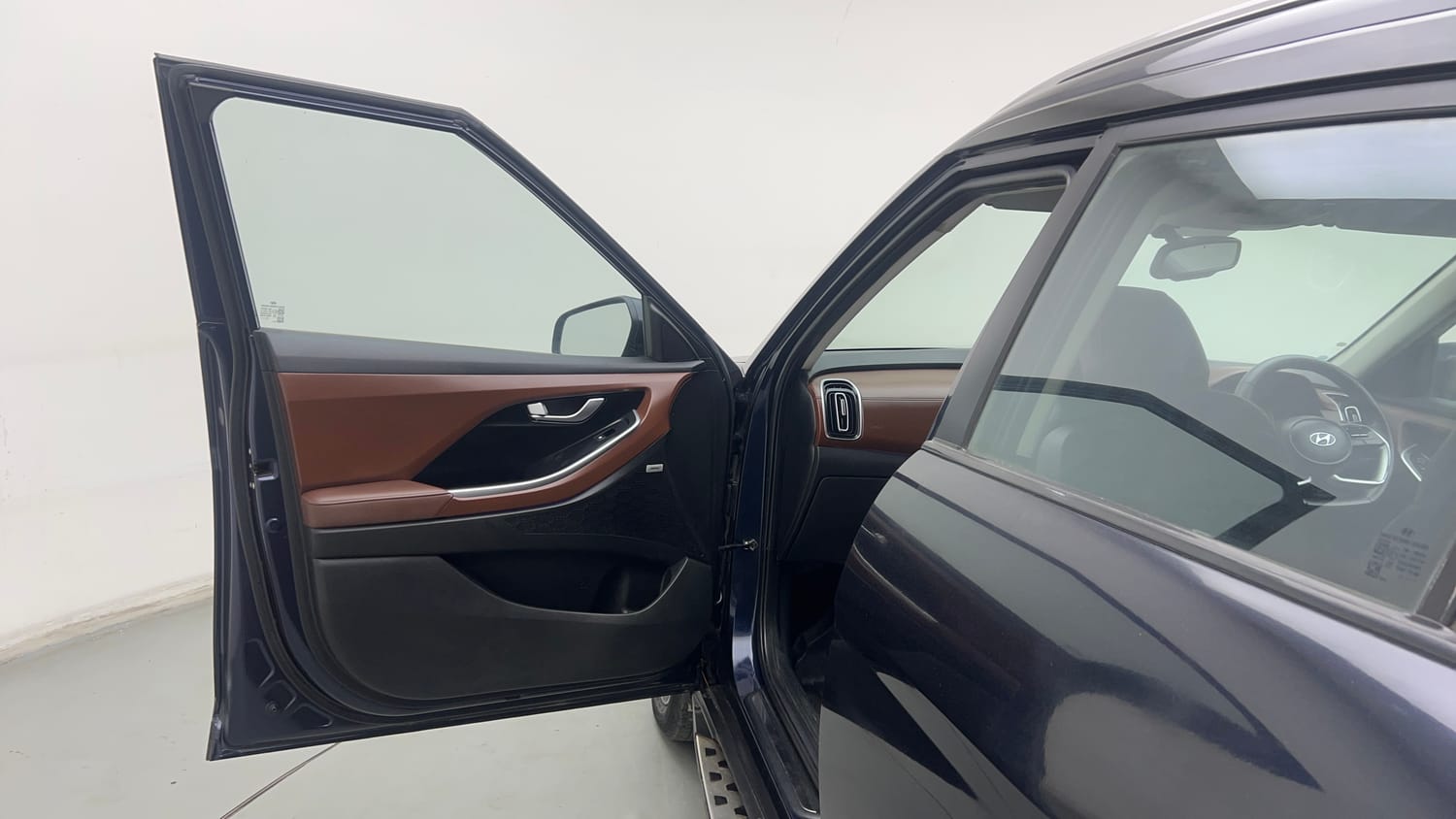 2022 Hyundai Alcazar Platinum (O) 6 STR 2.0 Petrol AT-21