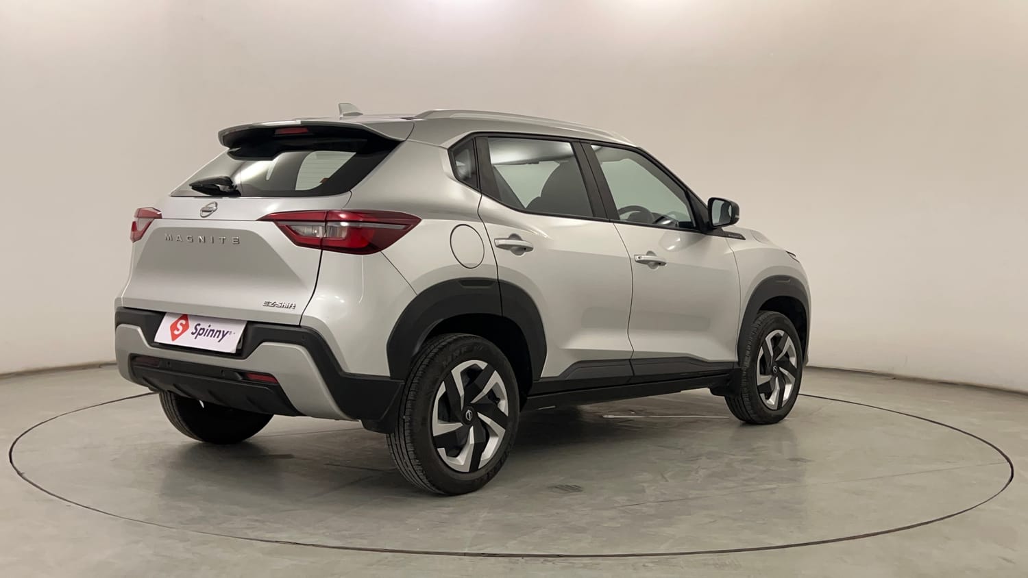 Used 2024 Nissan Magnite XL AMT Petrol Automatic exterior RIGHT REAR CORNER VIEW