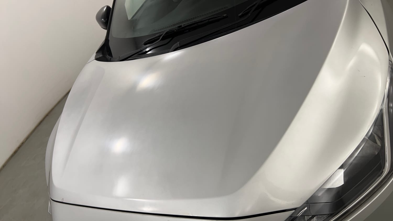 Used 2024 Nissan Magnite XL AMT Petrol Automatic dents MINOR SCRATCH
