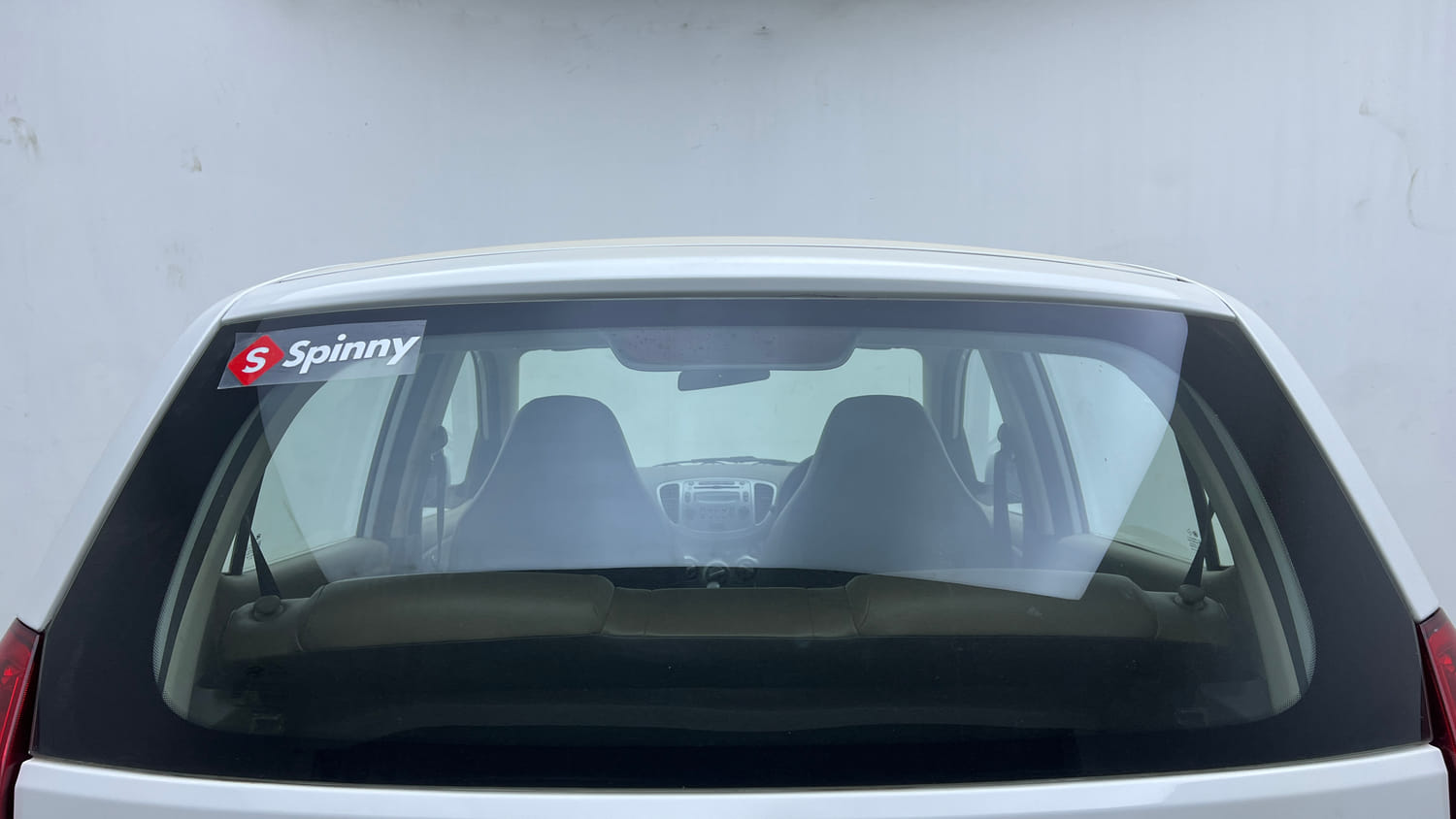 Used 2017 Hyundai i10 Sportz 1.1 iRDE2 Petrol Manual exterior BACK WINDSHIELD VIEW
