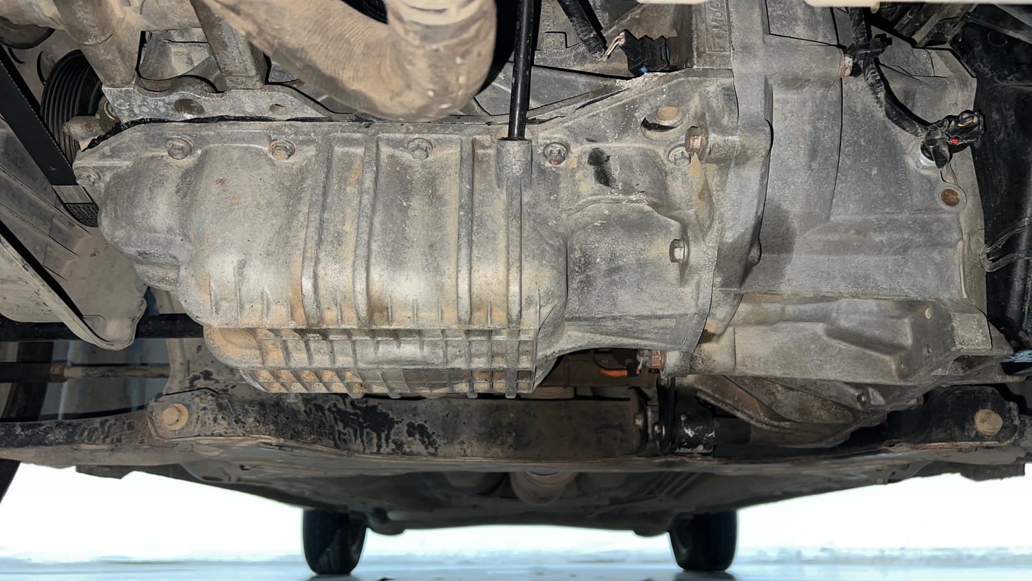 Used 2016 Ford Figo Aspire Trend 1.2 Ti-VCT Petrol Manual extra FRONT LEFT UNDERBODY VIEW