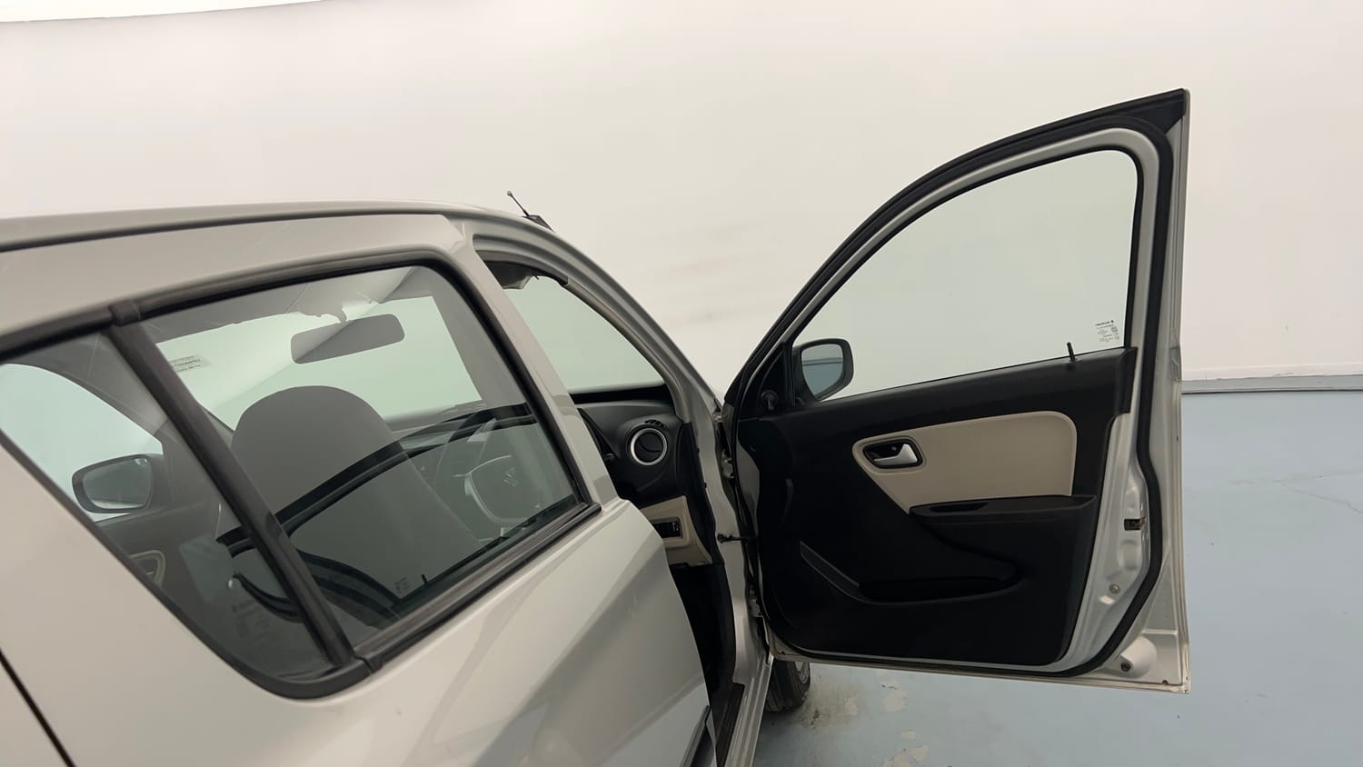 Used 2022 Maruti Suzuki Alto 800 VXi Petrol Manual interior RIGHT FRONT DOOR OPEN VIEW