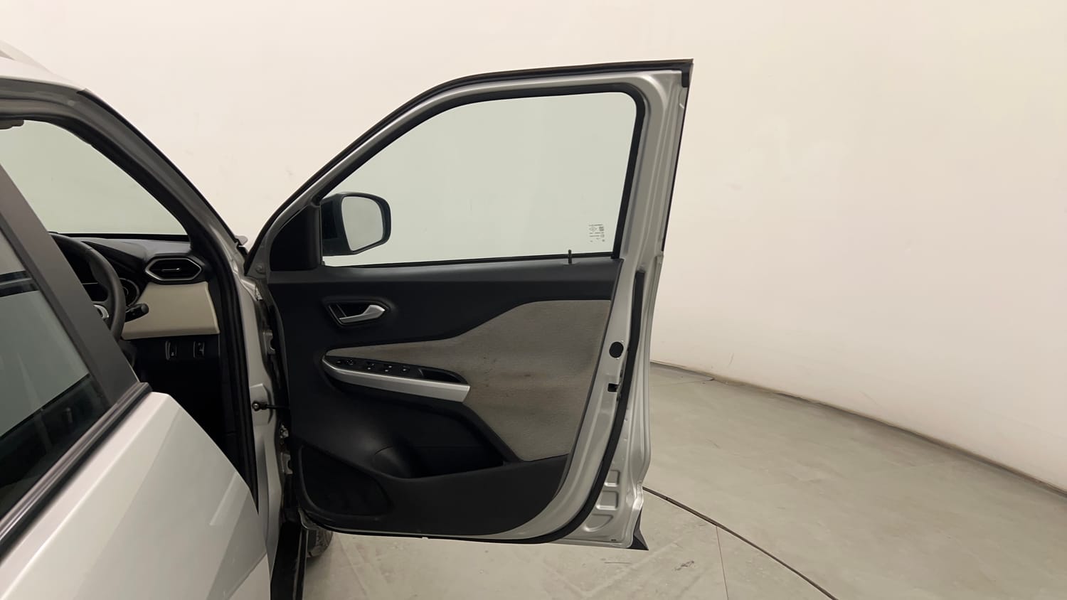 Used 2024 Nissan Magnite XL AMT Petrol Automatic interior RIGHT FRONT DOOR OPEN VIEW