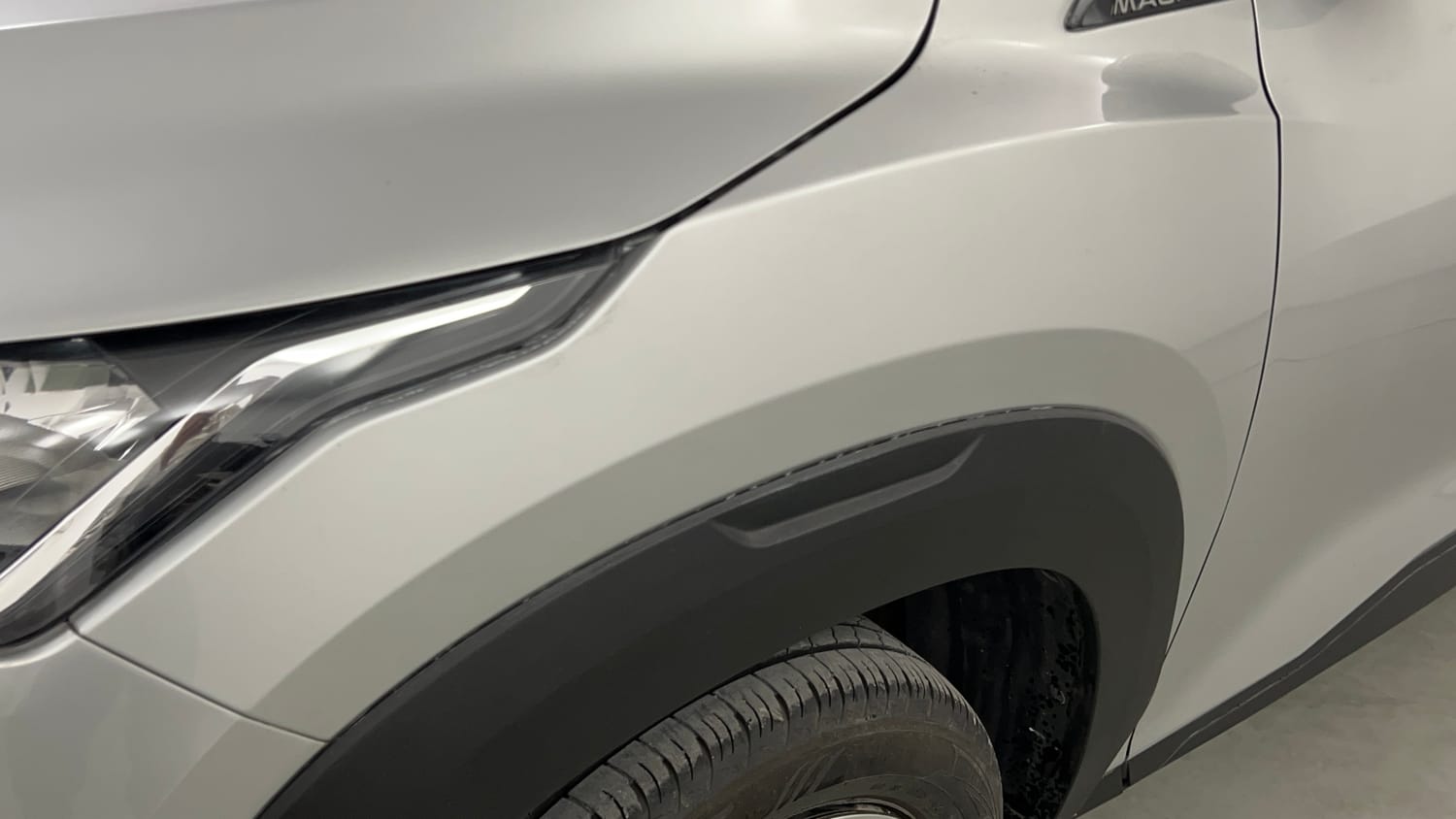 Used 2024 Nissan Magnite XL AMT Petrol Automatic dents MINOR SCRATCH