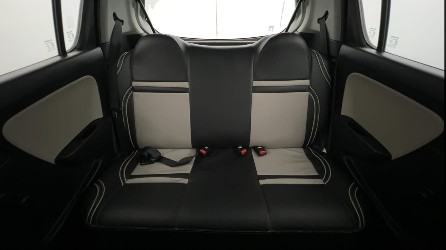 Used 2022 Maruti Suzuki Alto 800 VXi Petrol Manual interior REAR SEAT CONDITION VIEW