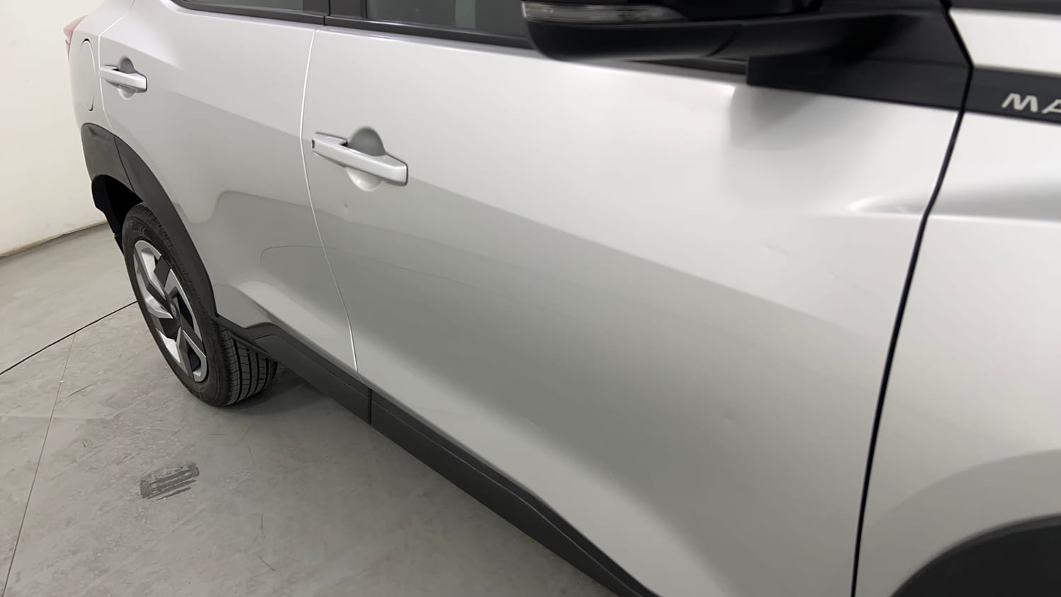 Used 2024 Nissan Magnite XL AMT Petrol Automatic dents MINOR DENT