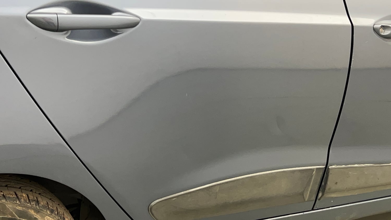 Used 2014 Hyundai Xcent S 1.2 Petrol Manual dents MINOR DENT