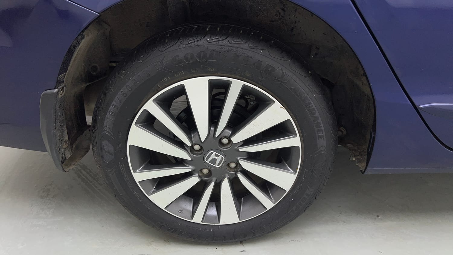 2024 Honda City V Petrol MT-33