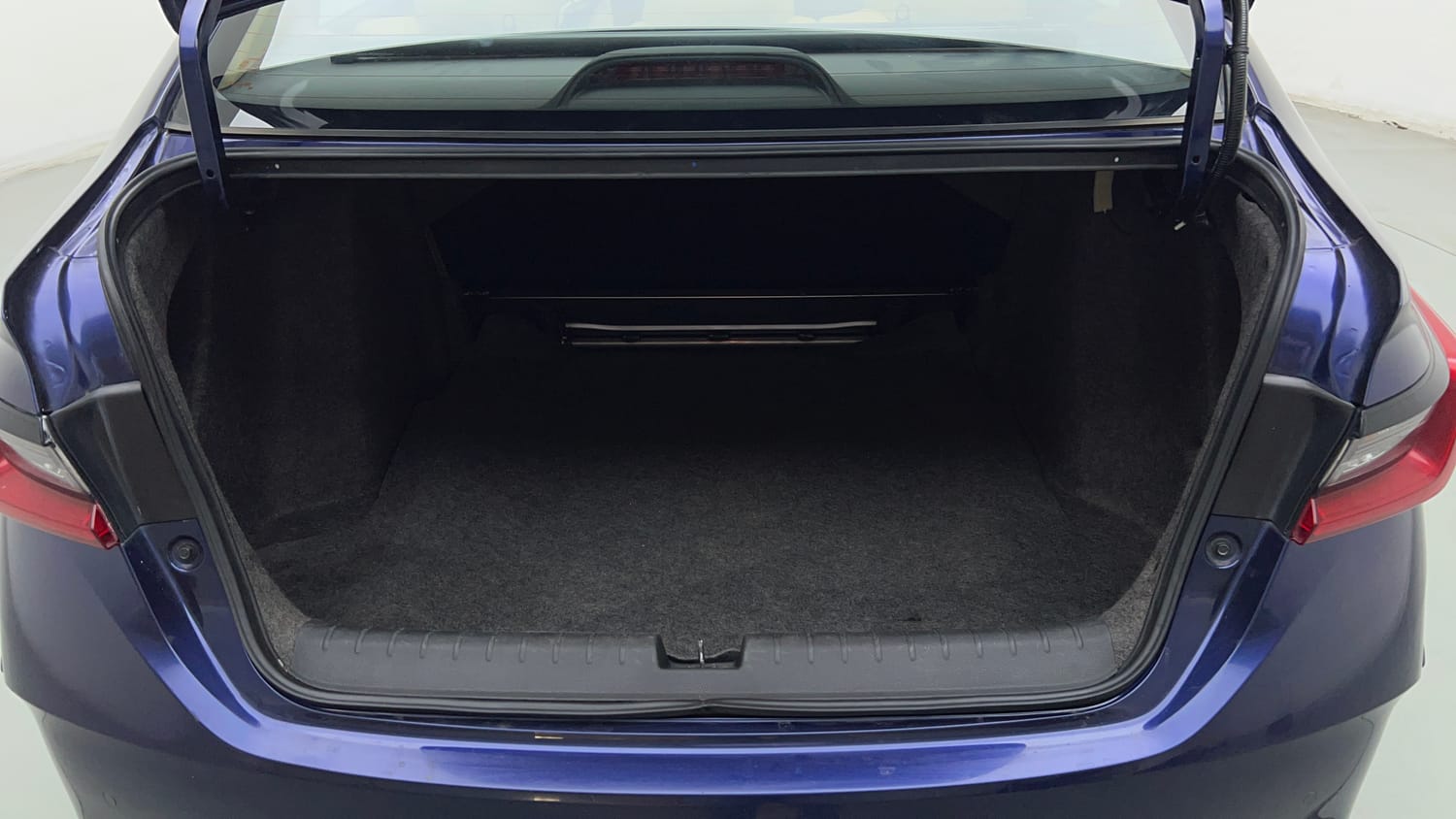 2024 Honda City V Petrol MT-25