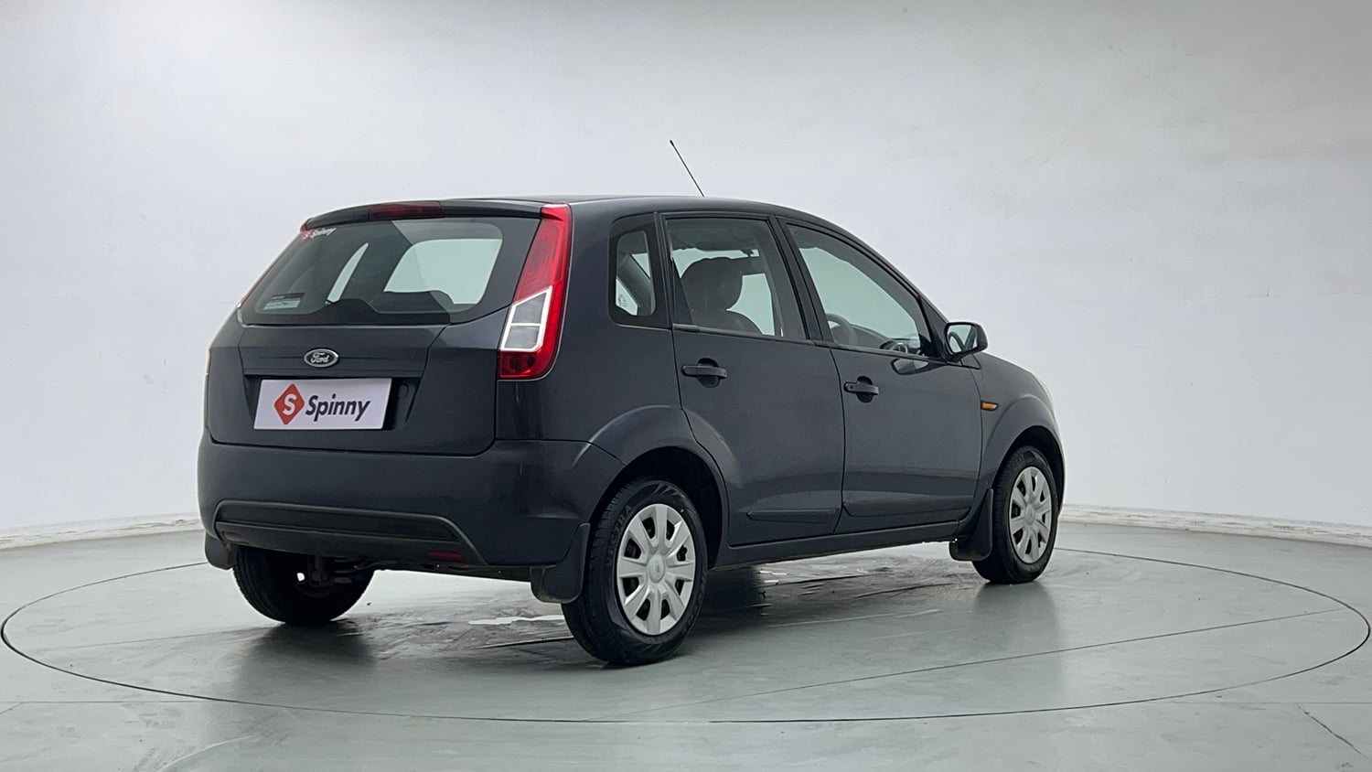 Used 2014 Ford Figo Duratec Petrol EXI 1.2 Petrol Manual exterior RIGHT REAR CORNER VIEW