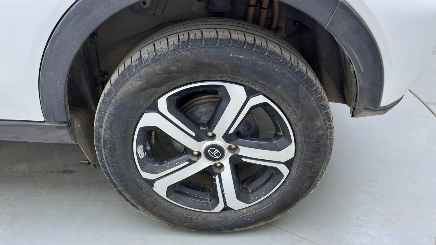 Used 2022 Tata Nexon EV XZ Plus LUX Electric Automatic tyres LEFT REAR TYRE RIM VIEW