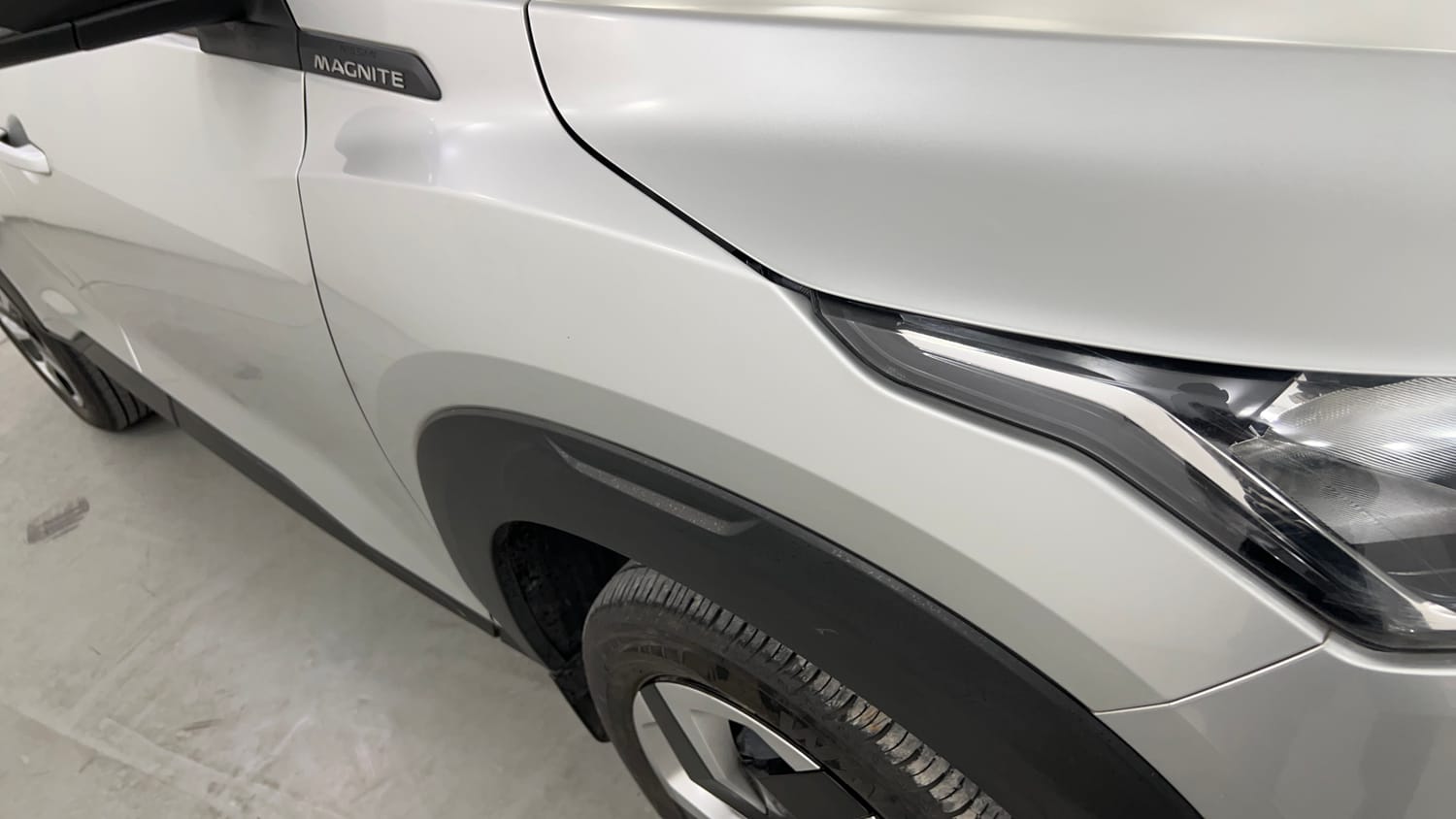 Used 2024 Nissan Magnite XL AMT Petrol Automatic dents MINOR SCRATCH