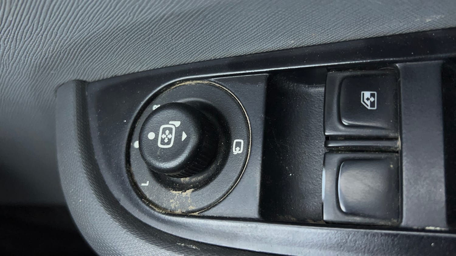 Used 2020 Tata Altroz XM Petrol Petrol Manual top_features Adjustable ORVM