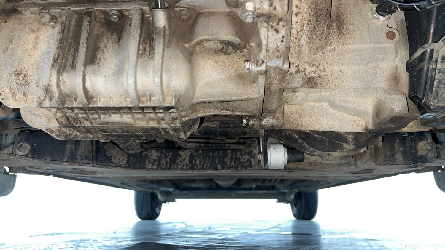 Used 2014 Ford Figo Duratec Petrol EXI 1.2 Petrol Manual extra FRONT LEFT UNDERBODY VIEW