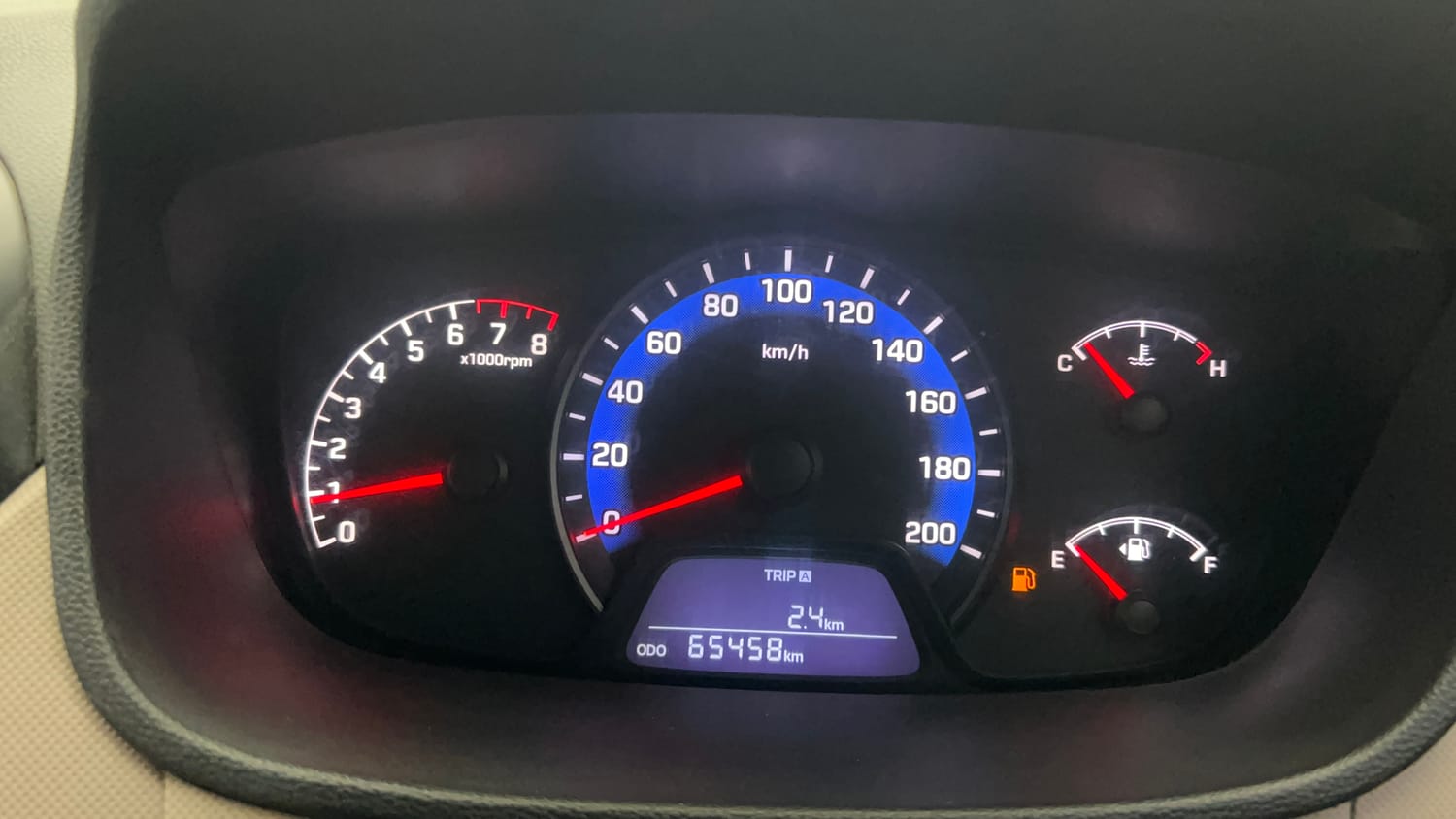 Used 2014 Hyundai Xcent S 1.2 Petrol Manual interior CLUSTERMETER VIEW