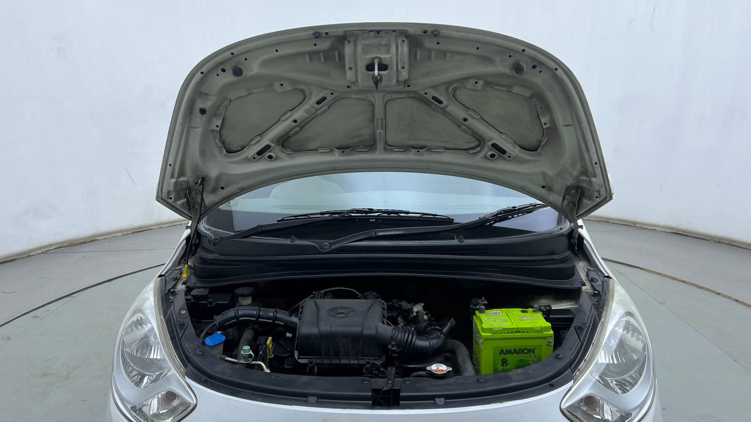 Used 2017 Hyundai i10 Sportz 1.1 iRDE2 Petrol Manual engine ENGINE & BONNET OPEN FRONT VIEW