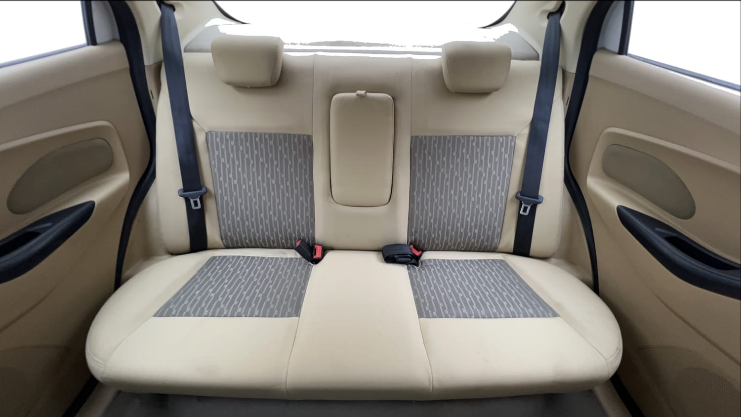 Used 2016 Ford Figo Aspire Trend 1.2 Ti-VCT Petrol Manual interior REAR SEAT CONDITION VIEW