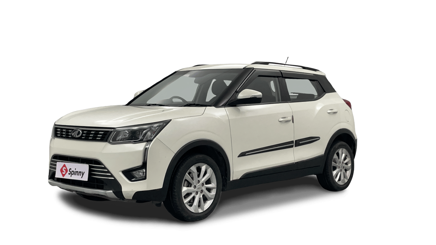Used 2022 Mahindra XUV 300 W8 1.2 Petrol Petrol Manual Image
